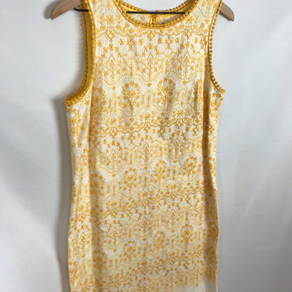 Chelsea & Violet Yellow and White dress size M